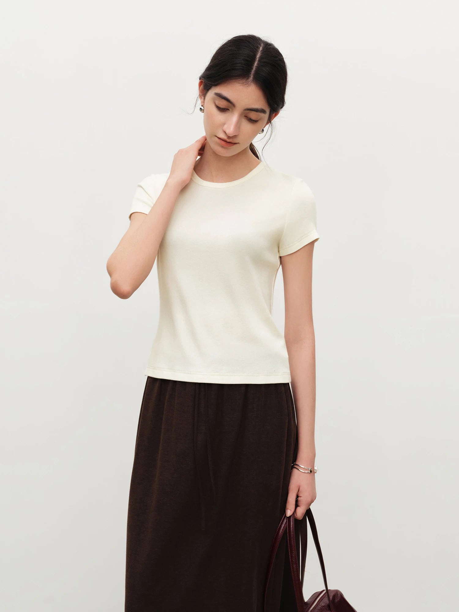 Elastic Solid Basics Short-sleeved Slim-fit Knit T-shirt for Women New Summer 2026 Design Red
